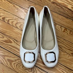 Women’s shoes